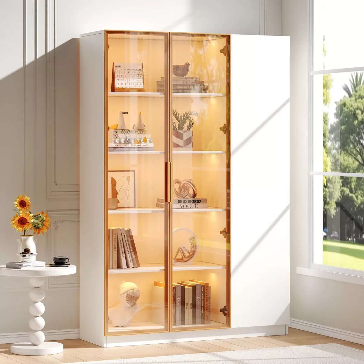 Vitrine à trois portes en verre trempé, LED